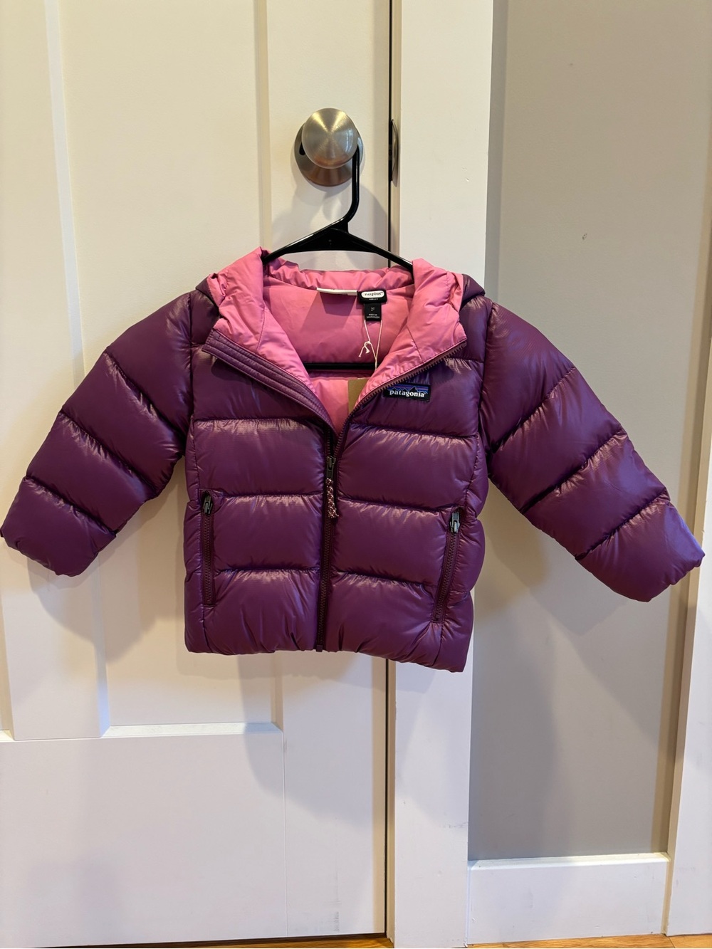 2T Patagonia Hi-Loft Down Jacket - Night Plum
New with Tags - Never Worn